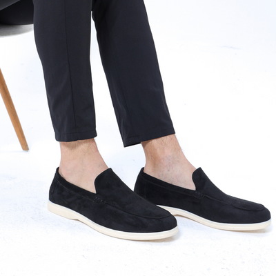 Caprice – Suede Loafers with Timeless Appeal