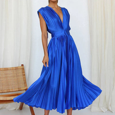 Aroa – Long Pleated Dress